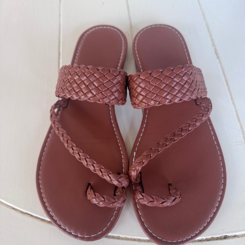 Braided flat  Sandals in Brown, women's size 39.